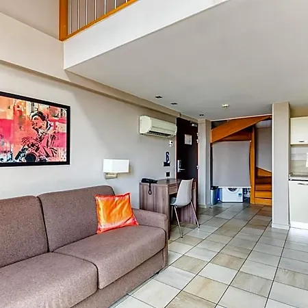 Hotel D'elsa 3*