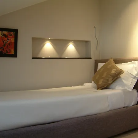 Otel D'elsa Juan-les-Pins